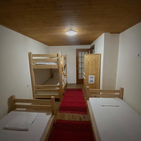 Teo'S Guest House Берат Екстериор снимка