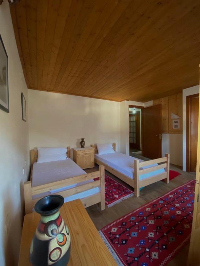Teo'S Guest House Берат Екстериор снимка