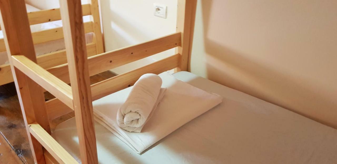 Teo'S Guest House Берат Екстериор снимка